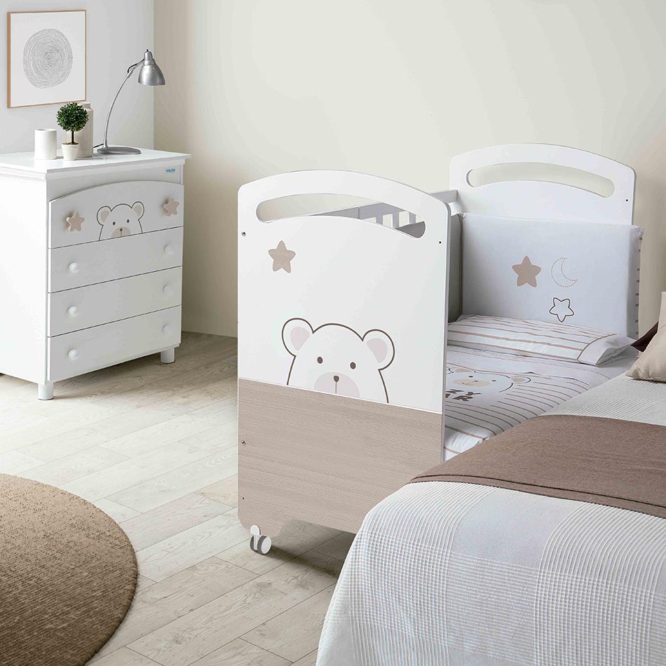 Micuna 2-in-1 Next to Me Cododo Cot, Beech Wood, White - It becomes Desk or  ToyBox! unisex (bambini)